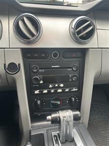 2005 Ford Mustang V6 Deluxe   - Photo 14 - Fresno Ca, CA 93703