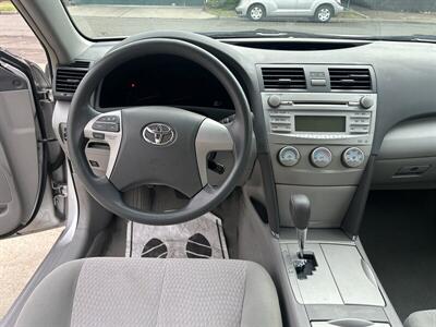 2010 Toyota Camry SE   - Photo 8 - Fresno Ca, CA 93703
