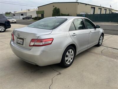 2010 Toyota Camry SE   - Photo 5 - Fresno Ca, CA 93703