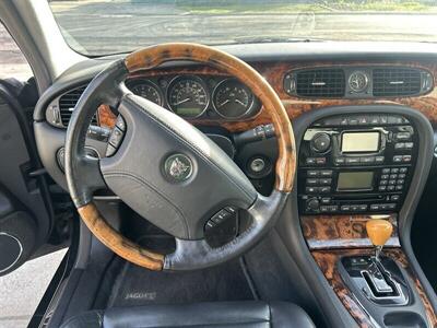 2004 Jaguar XJ8   - Photo 13 - Fresno Ca, CA 93703