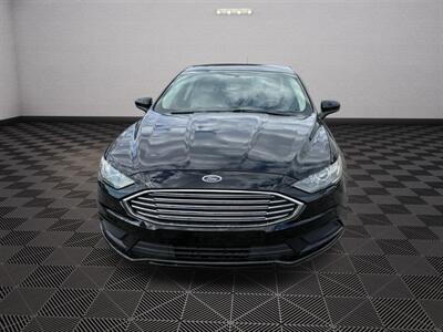 2017 Ford Fusion SE   - Photo 2 - Tulsa, OK 74112
