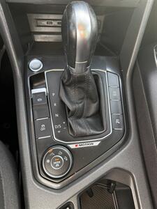 2018 Volkswagen Tiguan 2.0T SEL Premium 4Motion - Photo 15 - Tulsa, OK 74112