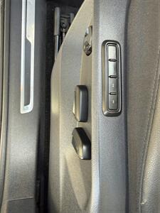 2018 Volkswagen Tiguan 2.0T SEL Premium 4Motion - Photo 13 - Tulsa, OK 74112