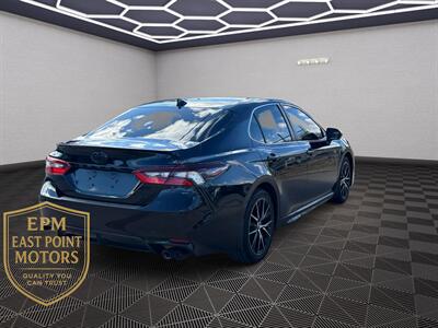 2022 Toyota Camry SE   - Photo 6 - Tulsa, OK 74112