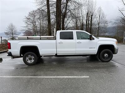 2017 GMC Sierra 2500 SLT 4x4 Crew Cab 6.0L Long Bed 8ft. - Photo 4 - Coquitlam, BC V3B 5E2