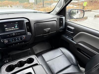 2017 GMC Sierra 2500 SLT Crew Cab Long be   - Photo 12 - Coquitlam, BC V3B 5E2