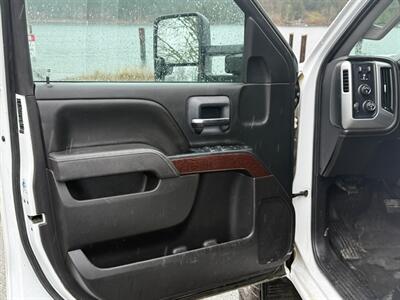 2017 GMC Sierra 2500 SLT 4x4 Crew Cab 6.0L Long Bed 8ft. - Photo 19 - Coquitlam, BC V3B 5E2