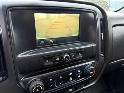 2017 GMC Sierra 2500 SLT Crew Cab Long be   - Photo 18 - Coquitlam, BC V3B 5E2