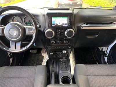 2011 Jeep Wrangler Sahara   - Photo 9 - Coquitlam, BC V3B 5E2