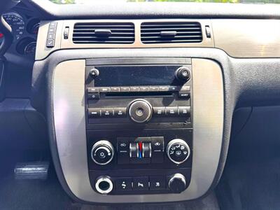 2011 Chevrolet Avalanche LS Crew Cab 4x4   - Photo 16 - Coquitlam, BC V3B 5E2