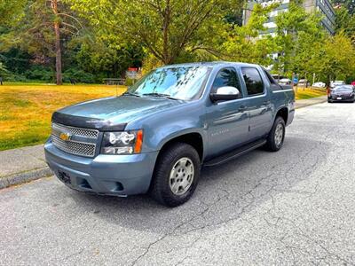 2011 Chevrolet Avalanche LS Crew Cab 4x4   - Photo 1 - Coquitlam, BC V3B 5E2