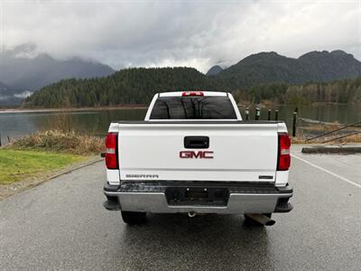 2018 GMC Sierra 2500 Crew Cab 6.0L Engine   - Photo 7 - Coquitlam, BC V3B 5E2