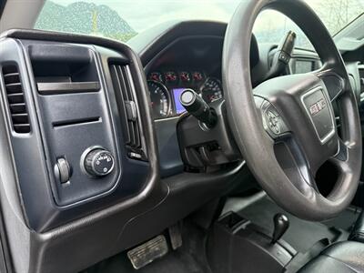 2018 GMC Sierra 2500 Crew Cab 6.0L Engine   - Photo 15 - Coquitlam, BC V3B 5E2