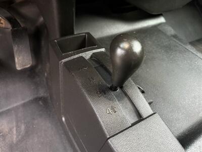 2018 GMC Sierra 2500 Crew Cab 6.0L Engine   - Photo 17 - Coquitlam, BC V3B 5E2