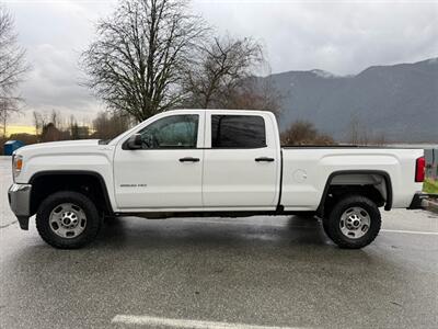 2018 GMC Sierra 2500 Crew Cab 6.0L Engine   - Photo 3 - Coquitlam, BC V3B 5E2