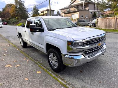 2017 Chevrolet Silverado 1500 LTZ Crew Cab 4x4   - Photo 2 - Coquitlam, BC V3B 5E2