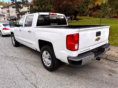 2017 Chevrolet Silverado 1500 LTZ Crew Cab 4x4   - Photo 6 - Coquitlam, BC V3B 5E2