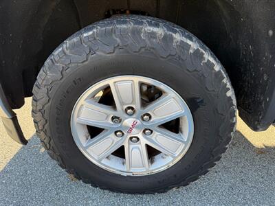 2014 GMC Sierra 1500 SLE   - Photo 10 - Coquitlam, BC V3B 5E2