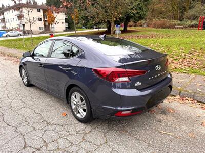 2020 Hyundai ELANTRA Preferred w/ Sun, sa   - Photo 6 - Coquitlam, BC V3B 5E2