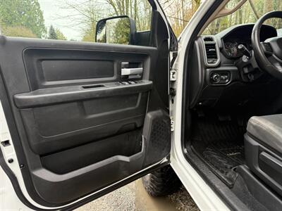2019 RAM 3500 6.7L Cummins Crew Cab 4x4 Long Bed 8ft. - Photo 14 - Coquitlam, BC V3B 5E2