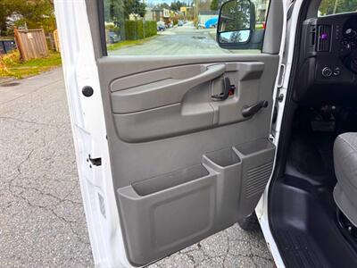 2012 Chevrolet Express 2500   - Photo 11 - Coquitlam, BC V3B 5E2