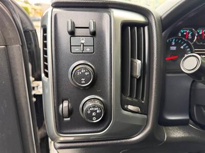 2015 Chevrolet Silverado 2500 LT Long Box 4x4 6.0L   - Photo 17 - Coquitlam, BC V3B 5E2