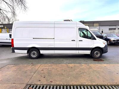 2019 Mercedes-Benz Sprinter 2500 Reefer HR 170 "   - Photo 5 - Coquitlam, BC V3B 5E2