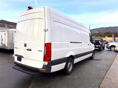 2019 Mercedes-Benz Sprinter 2500 Reefer HR 170 "   - Photo 8 - Coquitlam, BC V3B 5E2