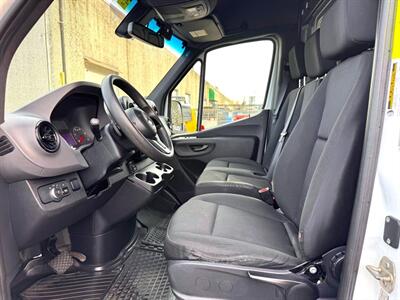 2019 Mercedes-Benz Sprinter 2500 Reefer HR 170 "   - Photo 14 - Coquitlam, BC V3B 5E2