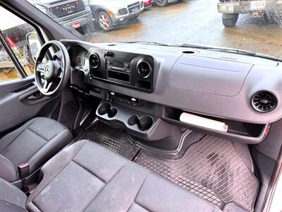 2019 Mercedes-Benz Sprinter 2500 Reefer HR 170 "   - Photo 12 - Coquitlam, BC V3B 5E2