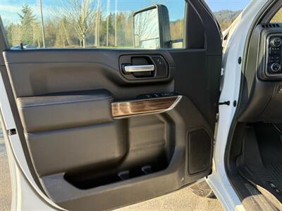 2020 Chevrolet Silverado 2500 LT 4x4 Crew Cab 6.6L   - Photo 18 - Coquitlam, BC V3B 5E2