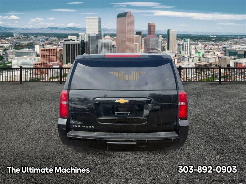 2017 Chevrolet Suburban LT - Photo 4 - Denver, CO 80204