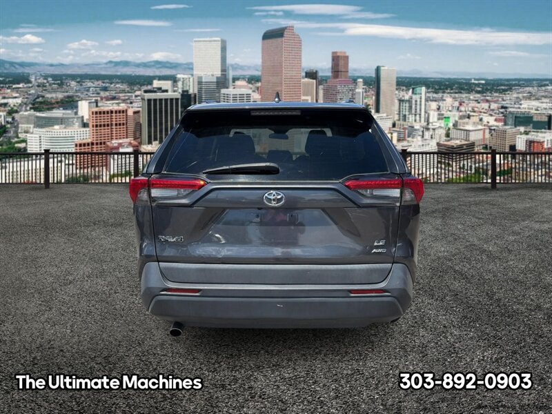 2020 Toyota RAV4 LE - Photo 4 - Denver, CO 80204