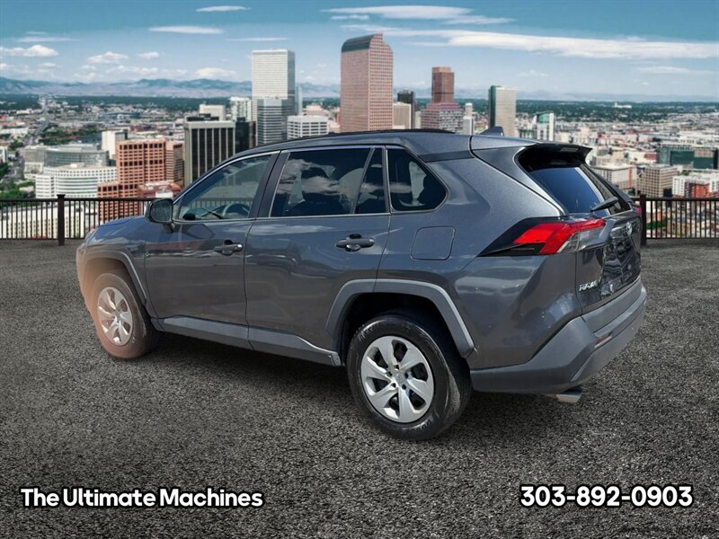 2020 Toyota RAV4 LE - Photo 5 - Denver, CO 80204