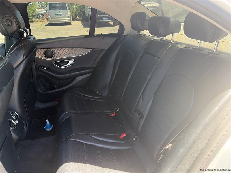 2017 Mercedes-Benz C 300 Luxury - Photo 10 - Denver, CO 80204