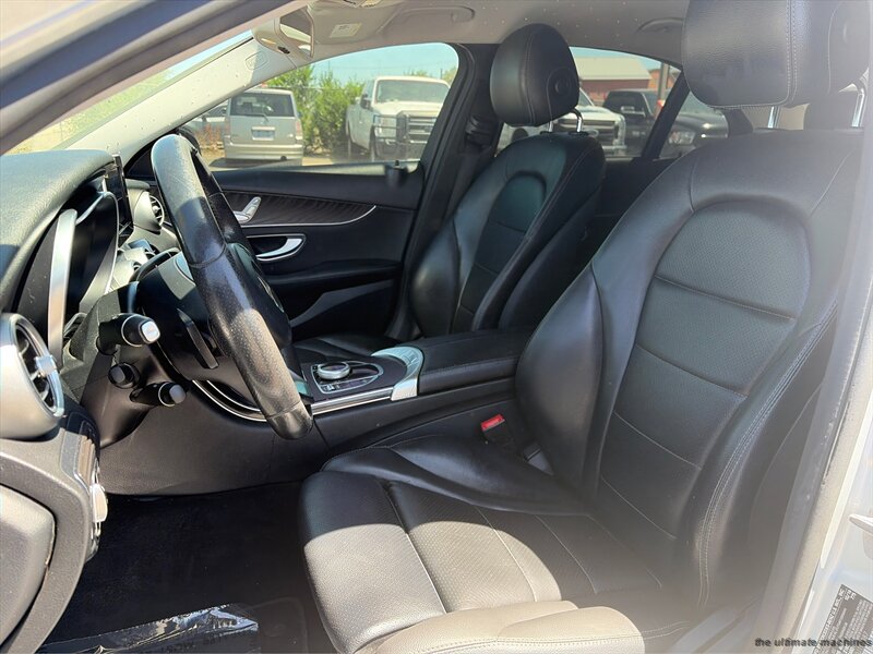 2017 Mercedes-Benz C 300 Luxury - Photo 9 - Denver, CO 80204