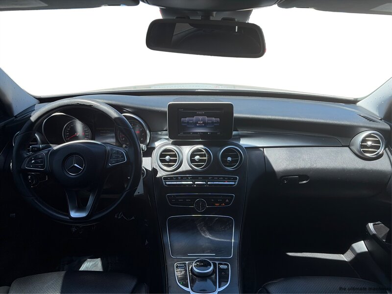 2017 Mercedes-Benz C 300 Luxury - Photo 18 - Denver, CO 80204