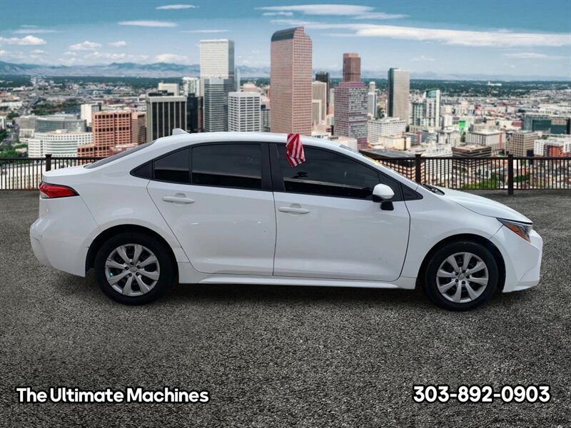 2021 Toyota Corolla LE   - Photo 2 - Denver, CO 80204