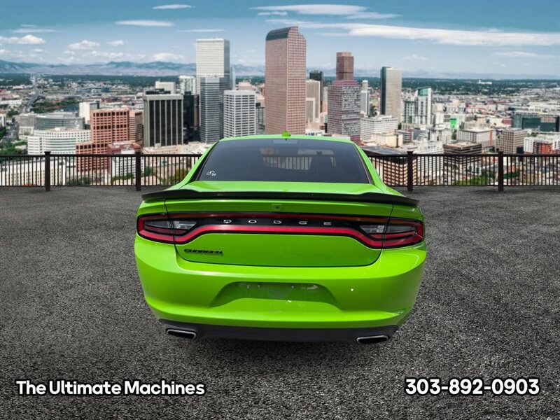 2017 Dodge Charger SXT - Photo 4 - Denver, CO 80204