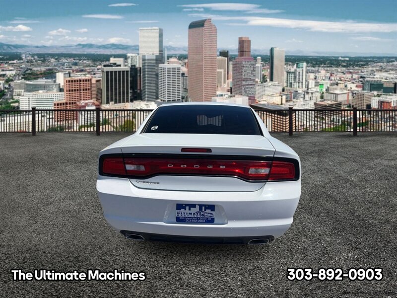 2014 Dodge Charger SE - Photo 4 - Denver, CO 80204
