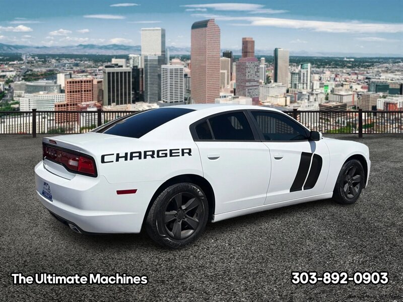 2014 Dodge Charger SE - Photo 3 - Denver, CO 80204