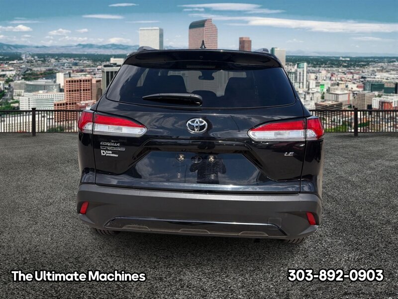2022 Toyota Corolla Cross LE - Photo 4 - Denver, CO 80204