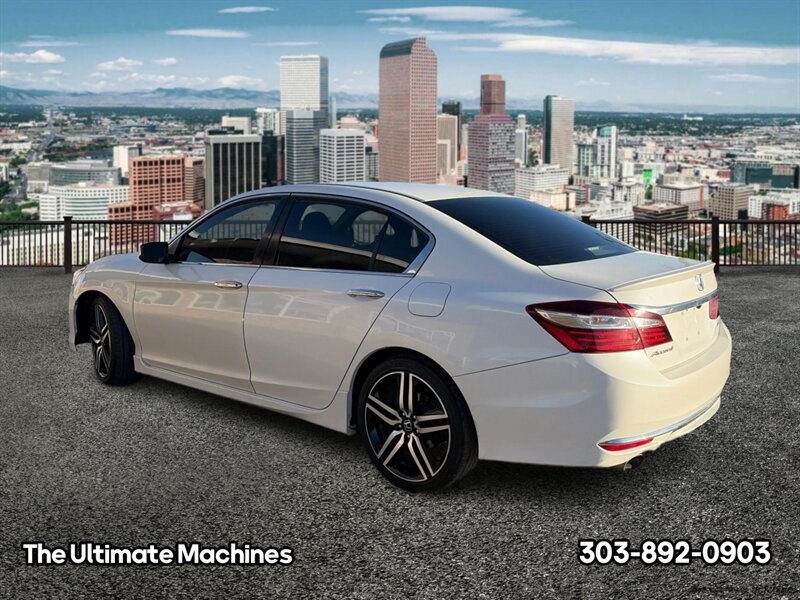 2017 Honda Accord Sport w/Honda Sensing - Photo 5 - Denver, CO 80204