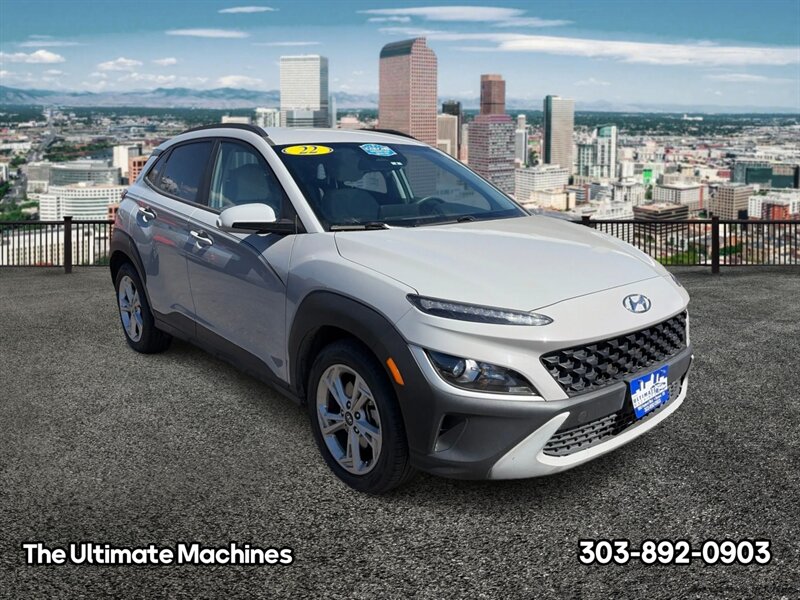 2022 Hyundai KONA SEL  