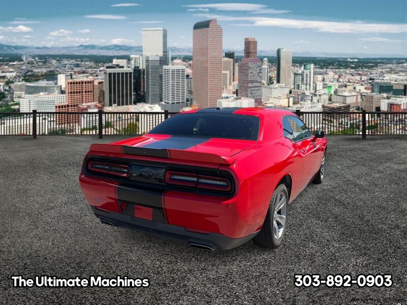 2019 Dodge Challenger SXT - Photo 3 - Denver, CO 80204