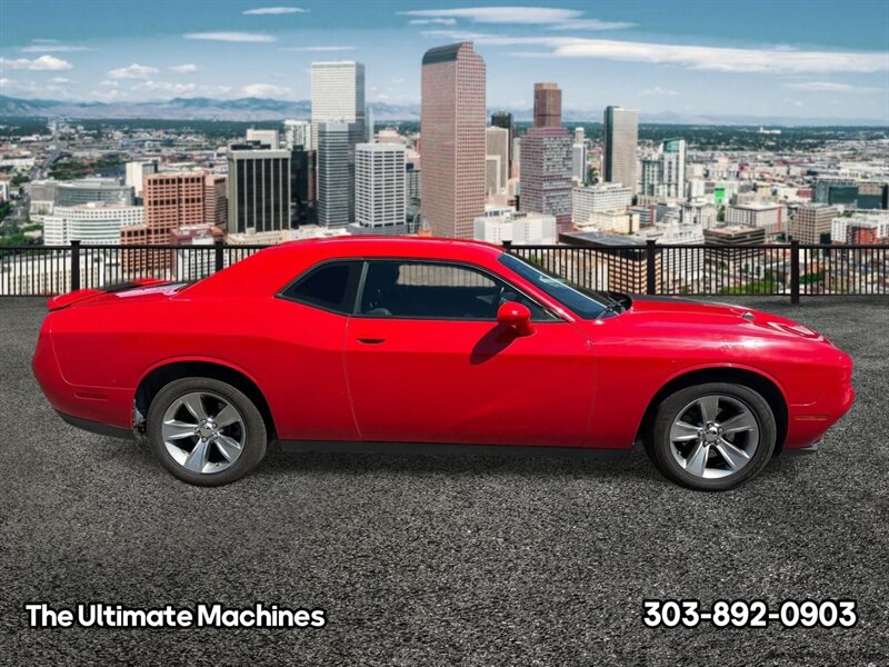 2019 Dodge Challenger SXT - Photo 2 - Denver, CO 80204