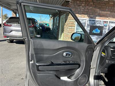 2018 Kia Soul !   - Photo 20 - Denver, CO 80204