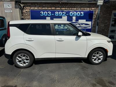 2021 Kia Soul S   - Photo 4 - Denver, CO 80204