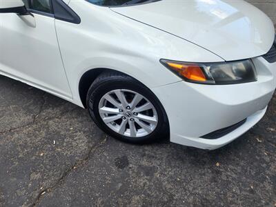 2012 Honda Civic EX-L   - Photo 11 - Sun Valley Ca, CA 91352