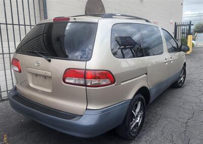 2003 Toyota Sienna LE   - Photo 18 - Sun Valley Ca, CA 91352